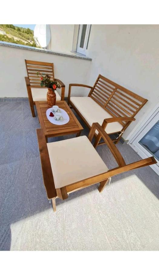 Apartment Ane 2 Tisno Bagian luar foto